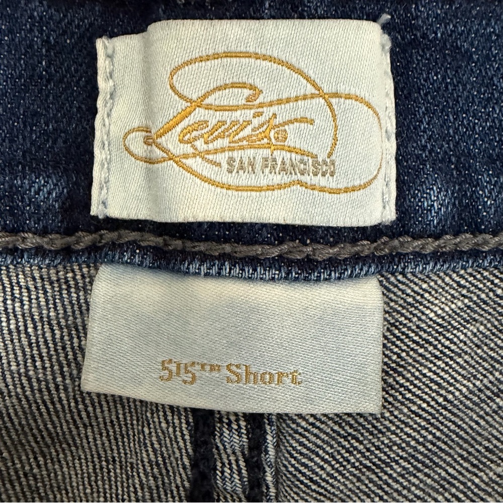 Levi’s 515 Mid-Rise Medium Wash Denim Jean Shorts Size 4 Classic Perfect Fit EUC - Picture 7 of 16